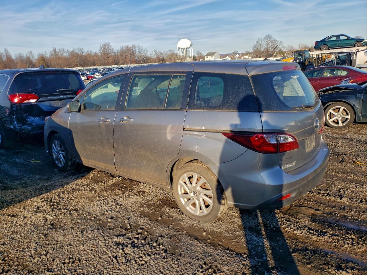 2013 Mazda 5 - Image 2
