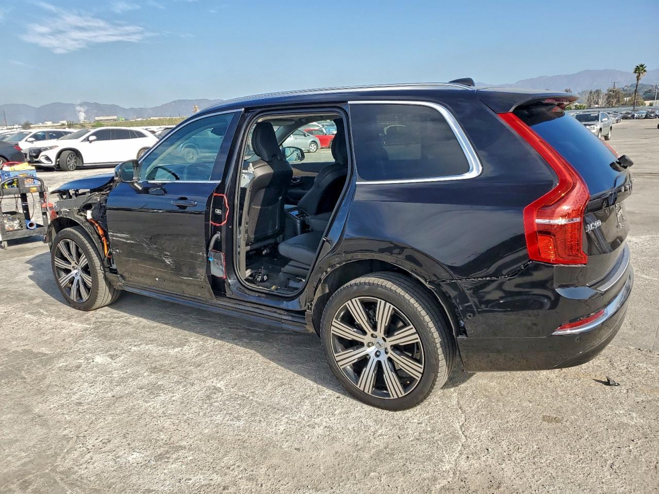 2024 Volvo Xc90 Plus - Фото 2
