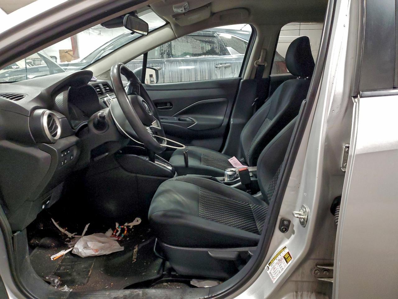 2020 Nissan Versa S - Фото 7