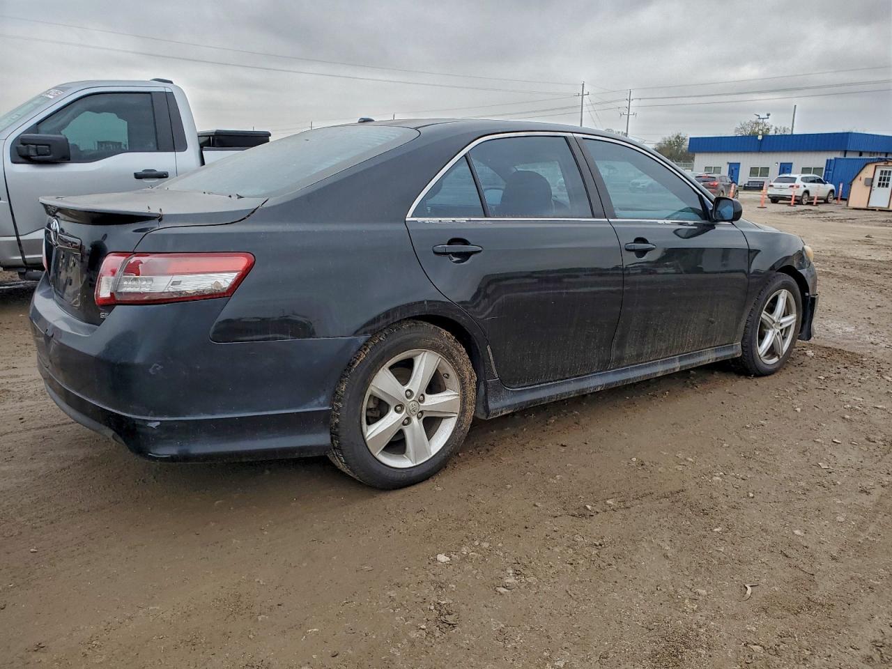 2011 Toyota Camry Se - Фото 3