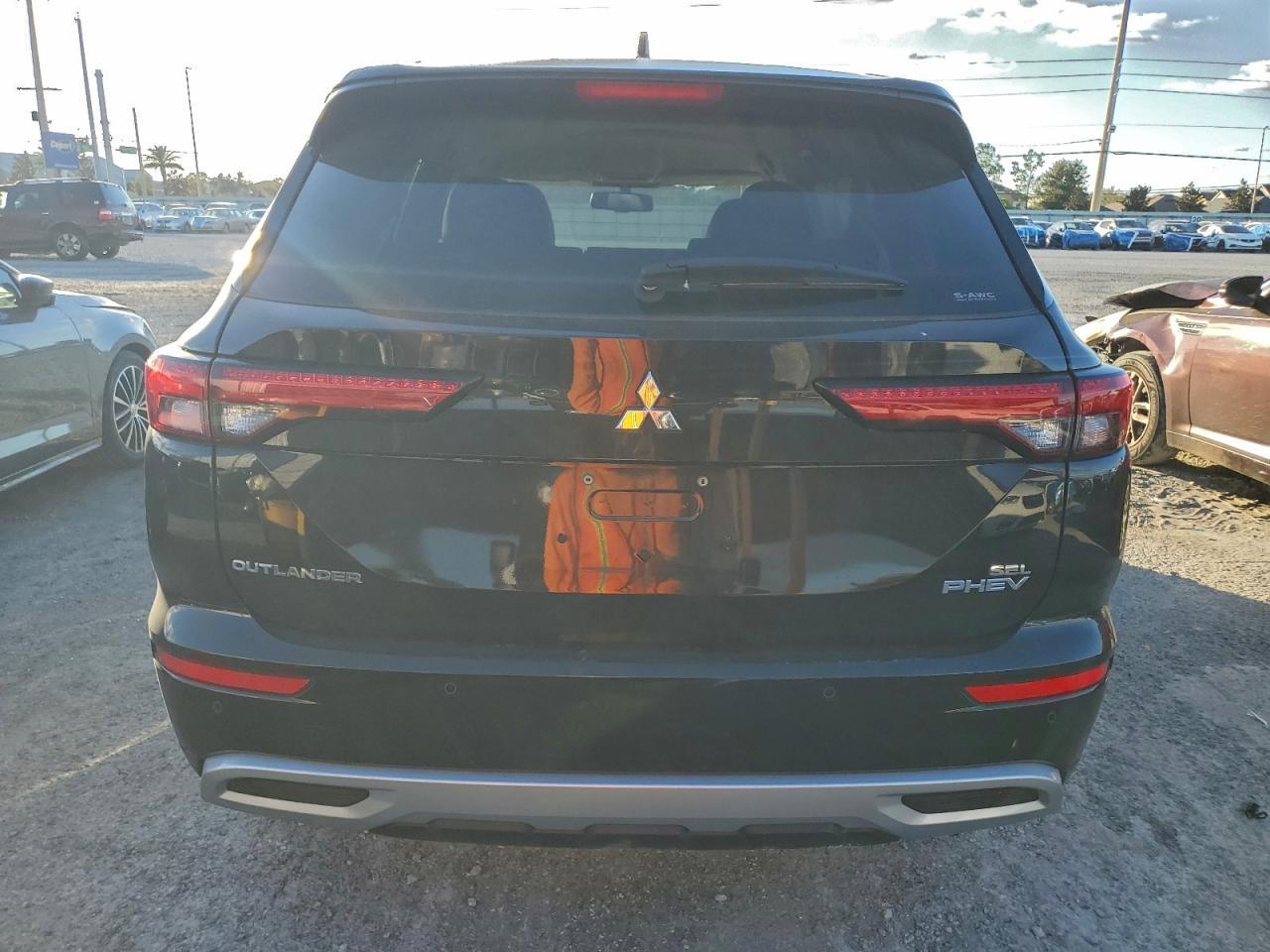2024 Mitsubishi Outlander Sel - Image 6