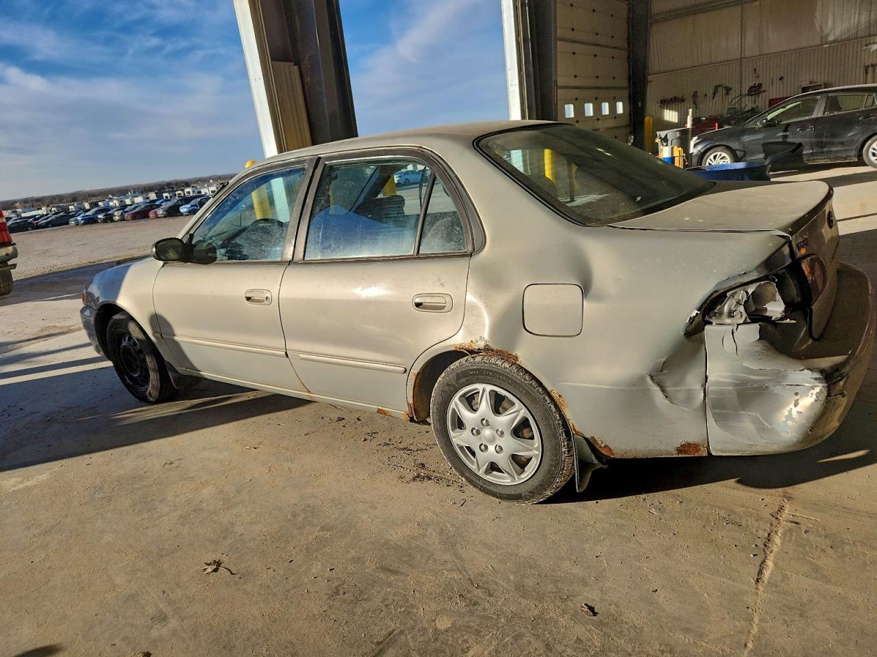 2002 Toyota Corolla Ce - Фото 2
