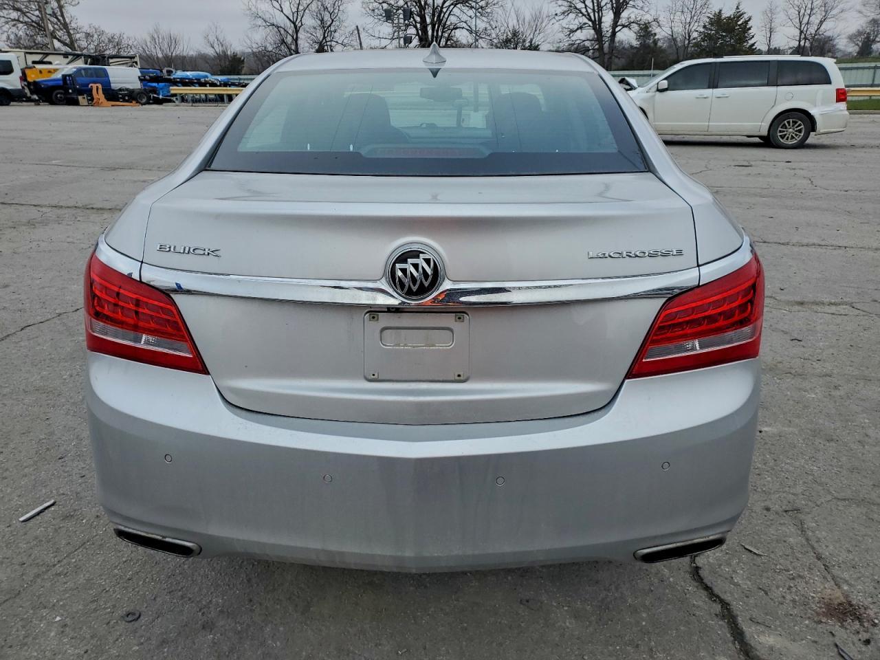 2015 Buick Lacrosse - Image 6