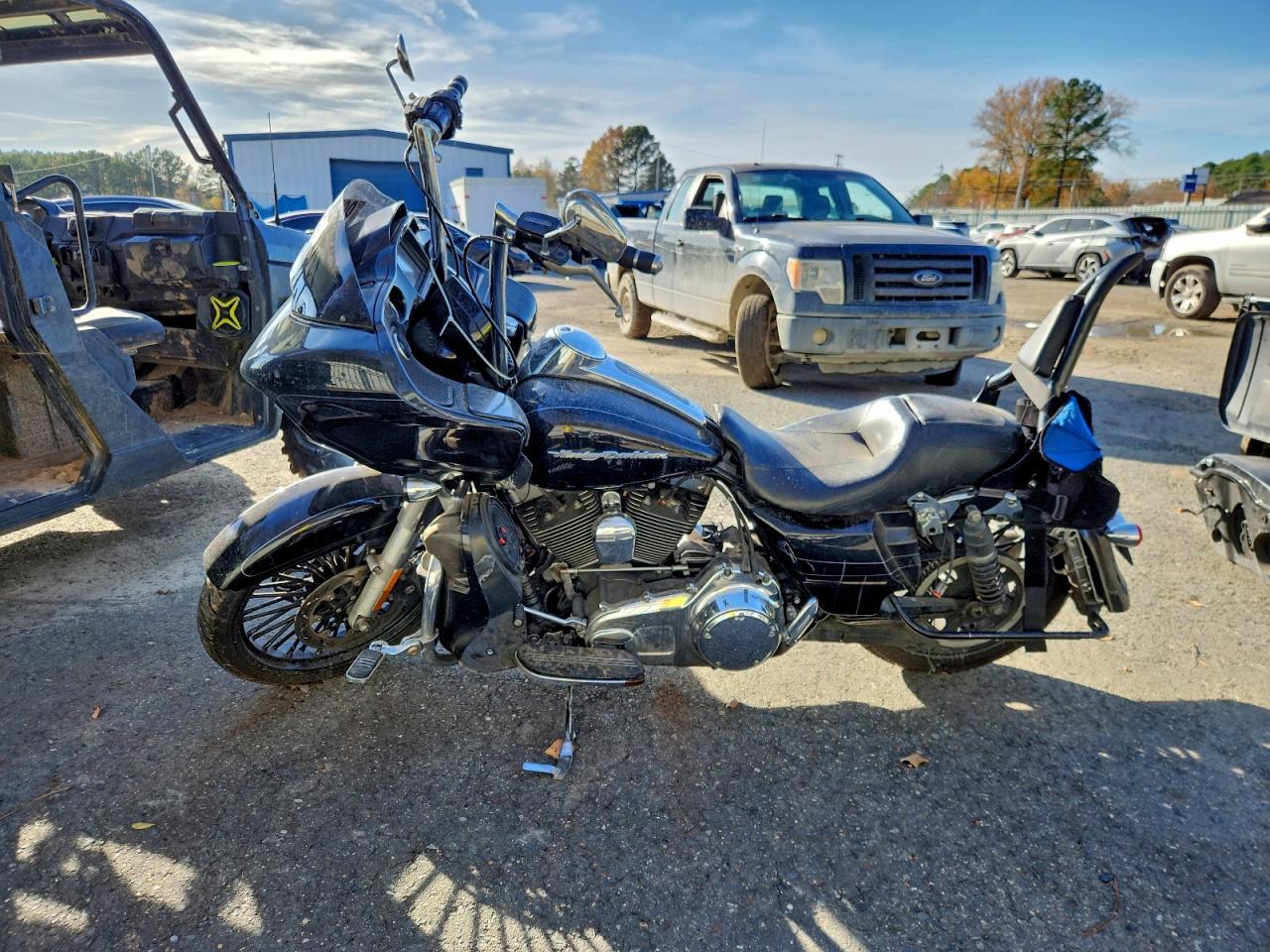 2015 Harley-Davidson Fltrxs Road Glide Special - Image 3