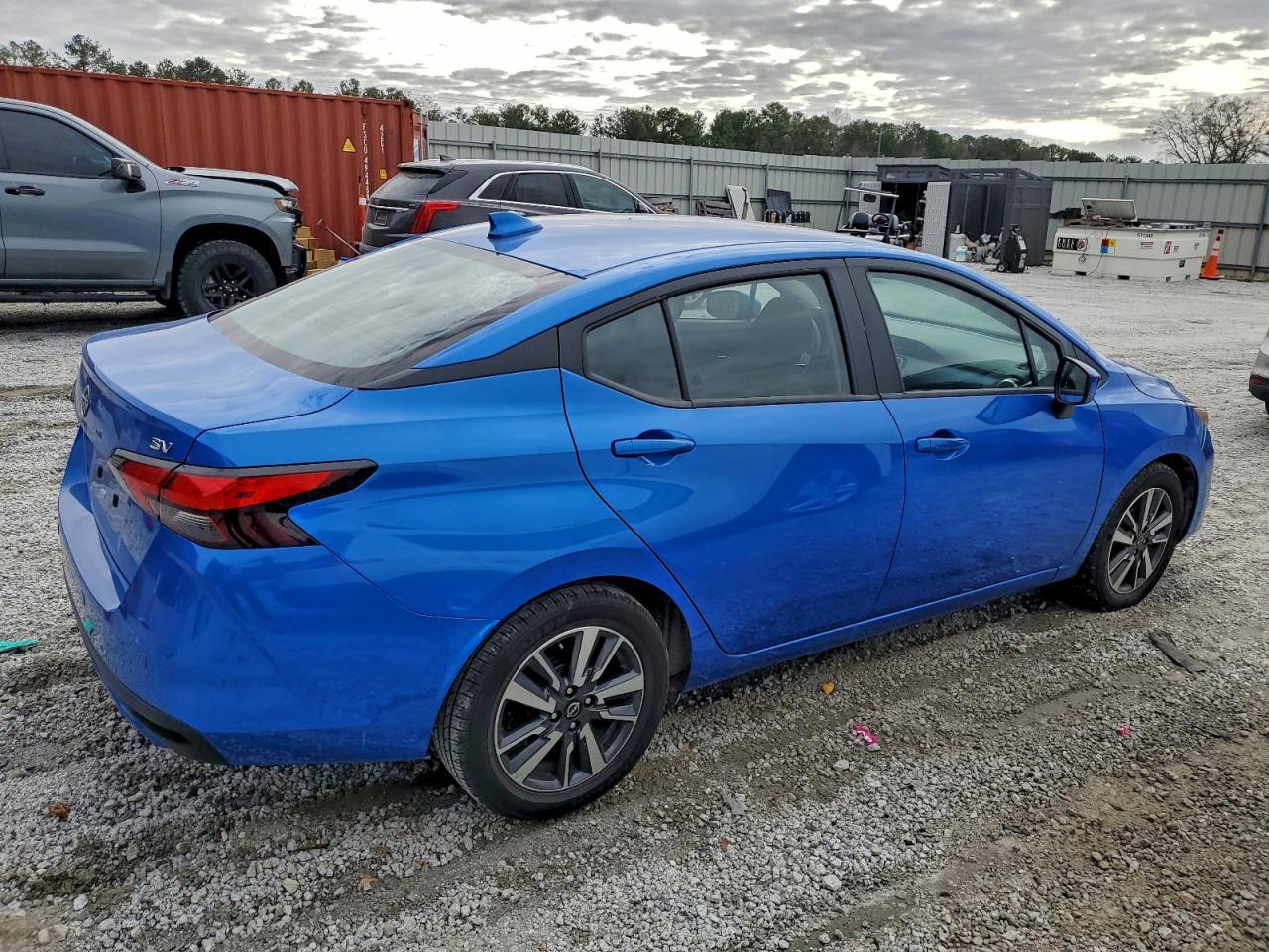 2024 Nissan Versa Sv - Image 3