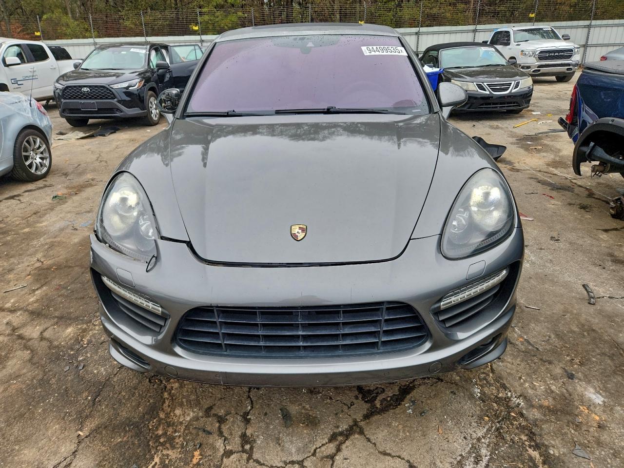 2014 Porsche Cayenne Gts - Image 5