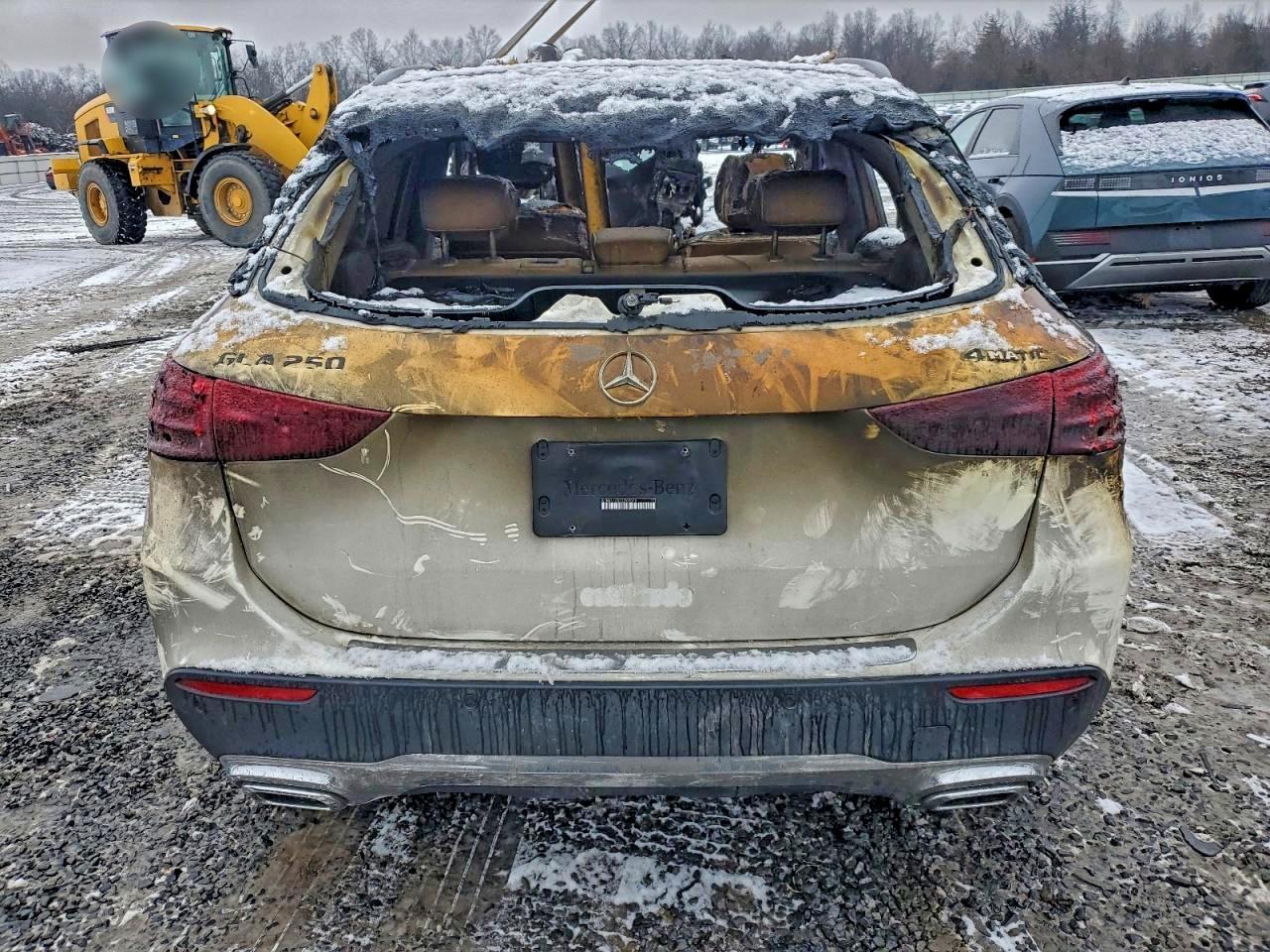 2025 Mercedes-Benz Gla 250 4Matic - Image 6