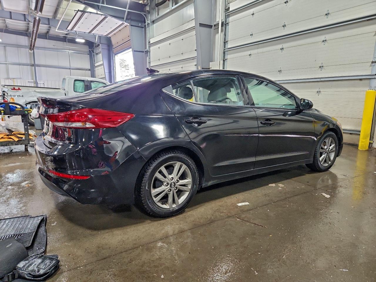 2017 Hyundai Elantra Se - Image 3