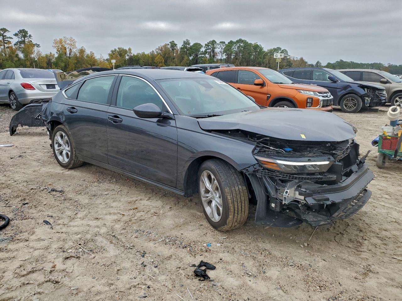 2025 Honda Accord Lx - Фото 4