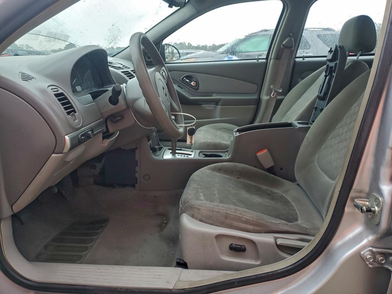 2005 Chevrolet Malibu Maxx Ls - Image 7