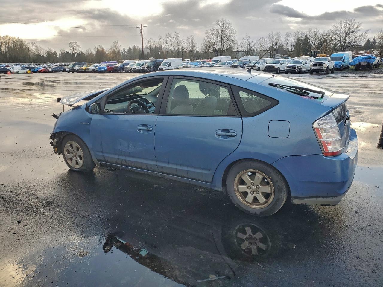 2008 Toyota Prius Base - Image 2