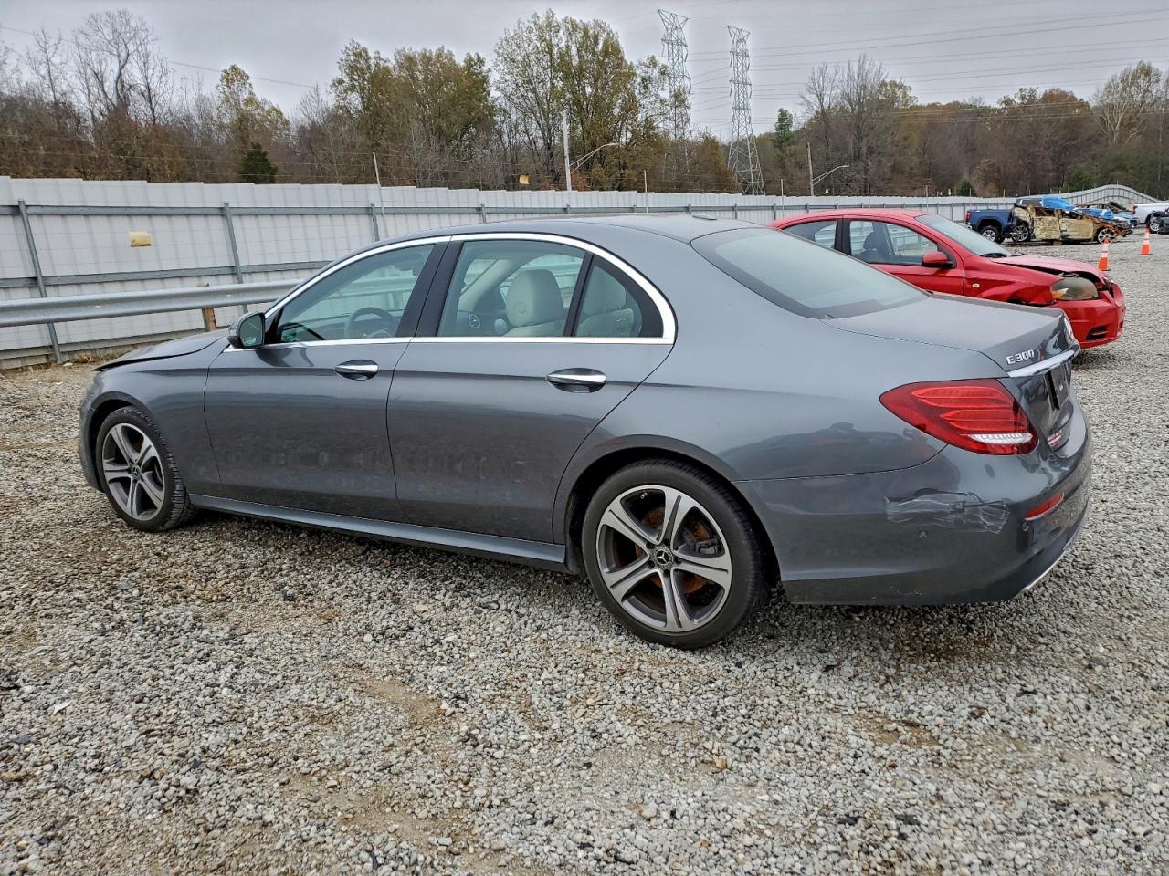 2018 Mercedes-Benz E 300 - Image 2