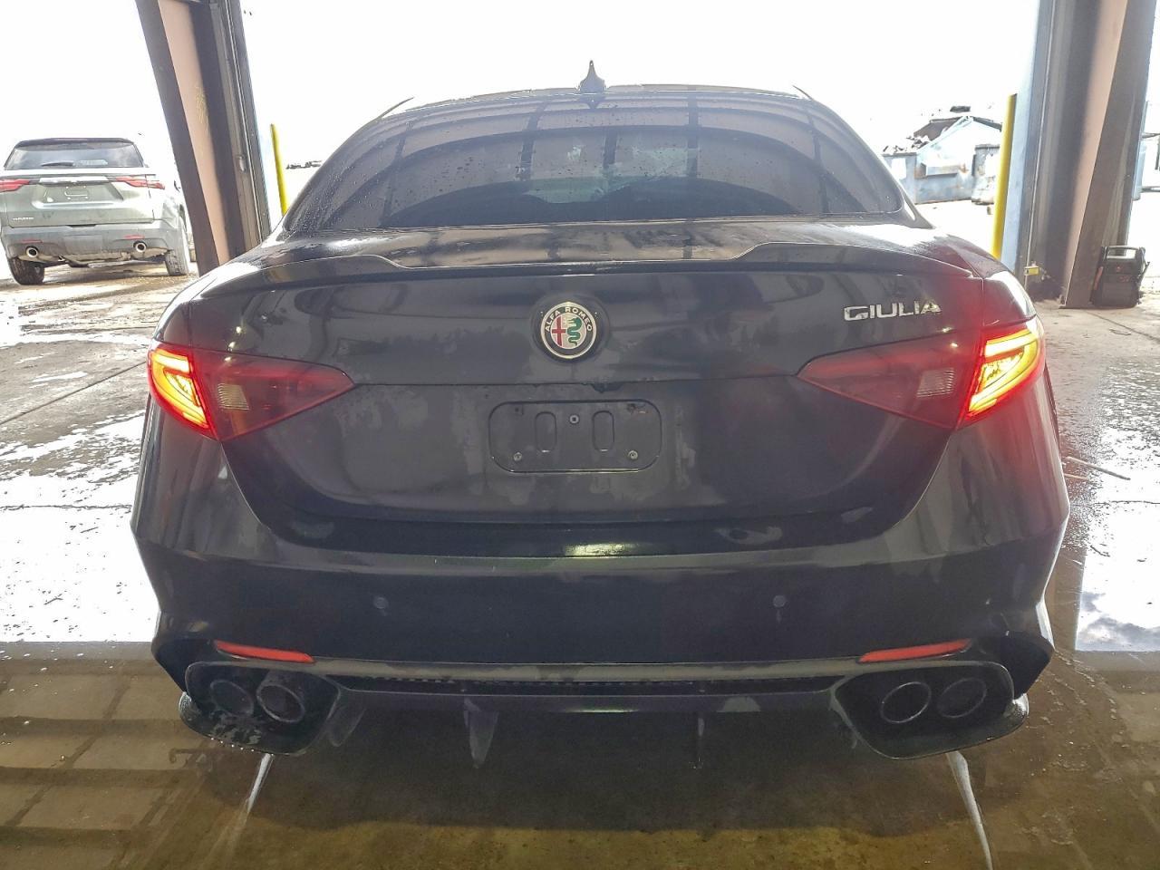 2017 Alfa Romeo Giulia Quadrifoglio - Image 6