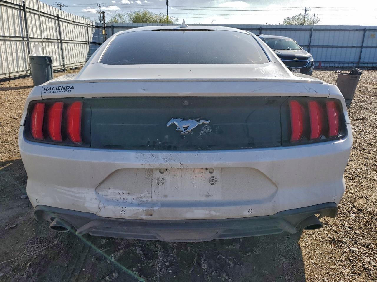 2020 Ford Mustang - Фото 6