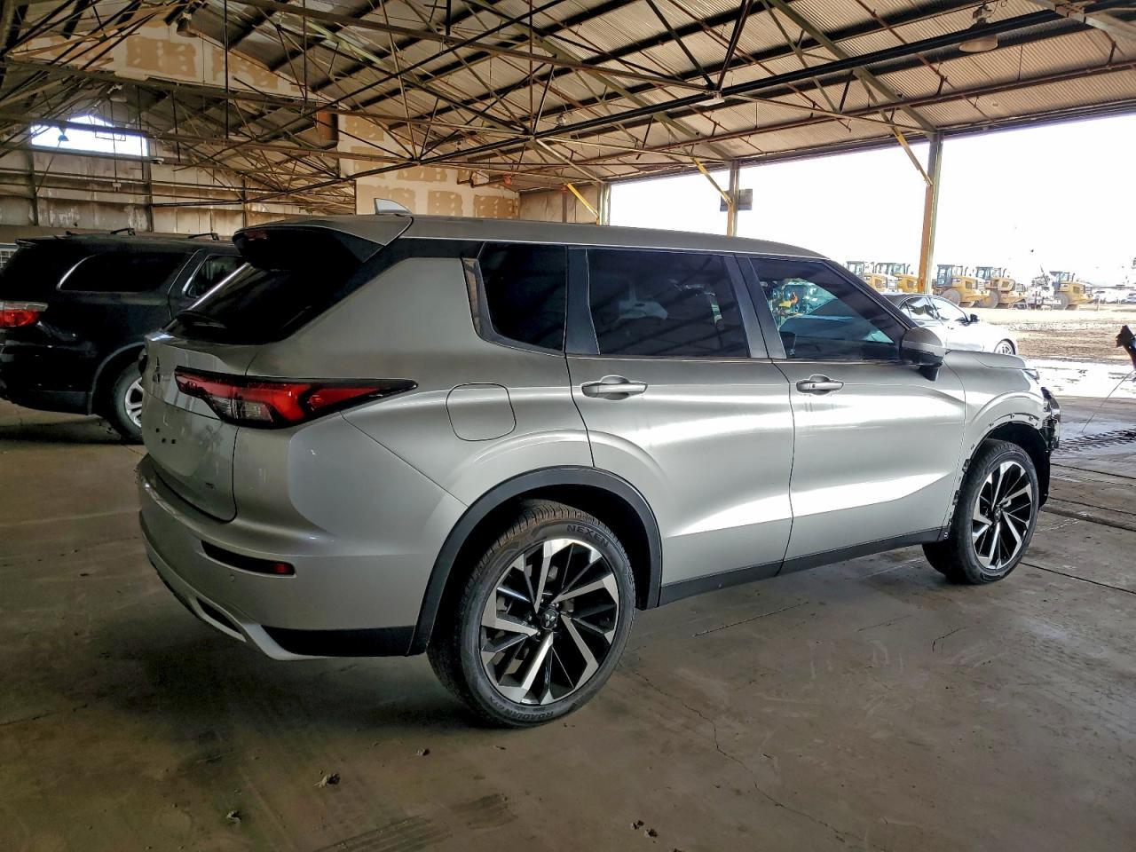 2024 Mitsubishi Outlander Se - Фото 3