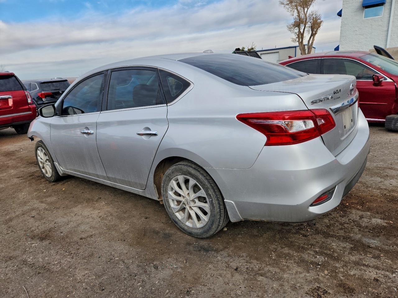 2019 Nissan Sentra S - Фото 2
