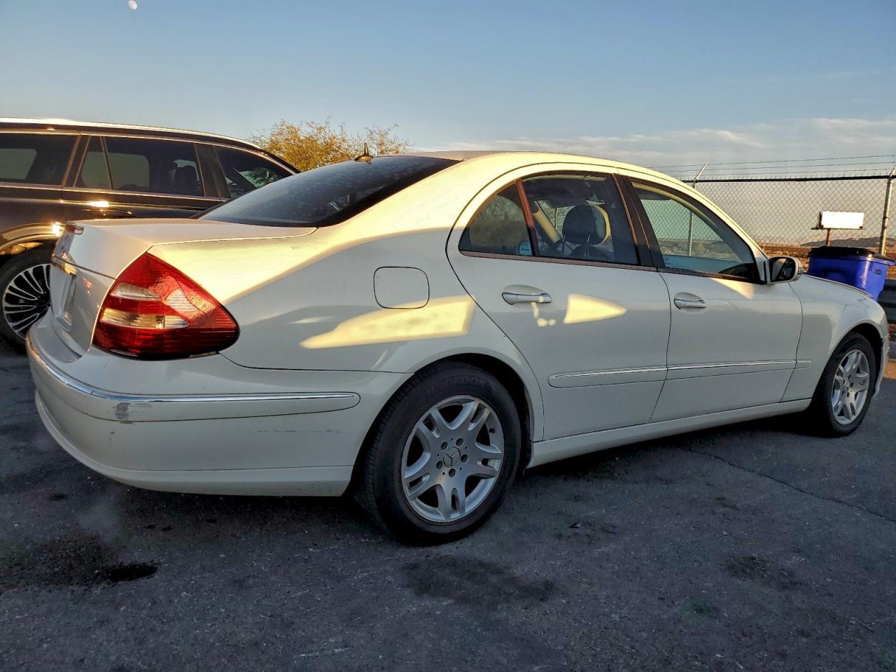 2006 Mercedes-Benz E 350 - Image 3