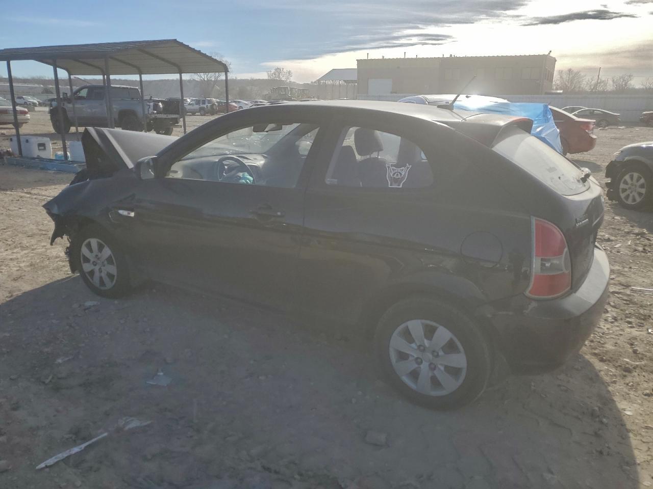 2010 Hyundai Accent Blue - Image 2