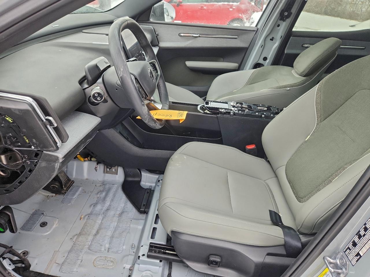 2025 Volvo Ex30 Plus - Image 7