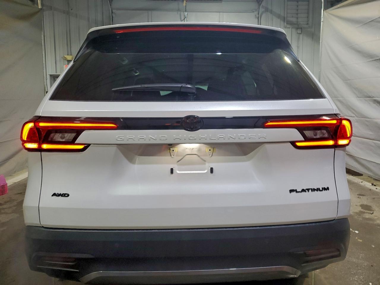 2025 Toyota Grand Highlander Platinum - Фото 6