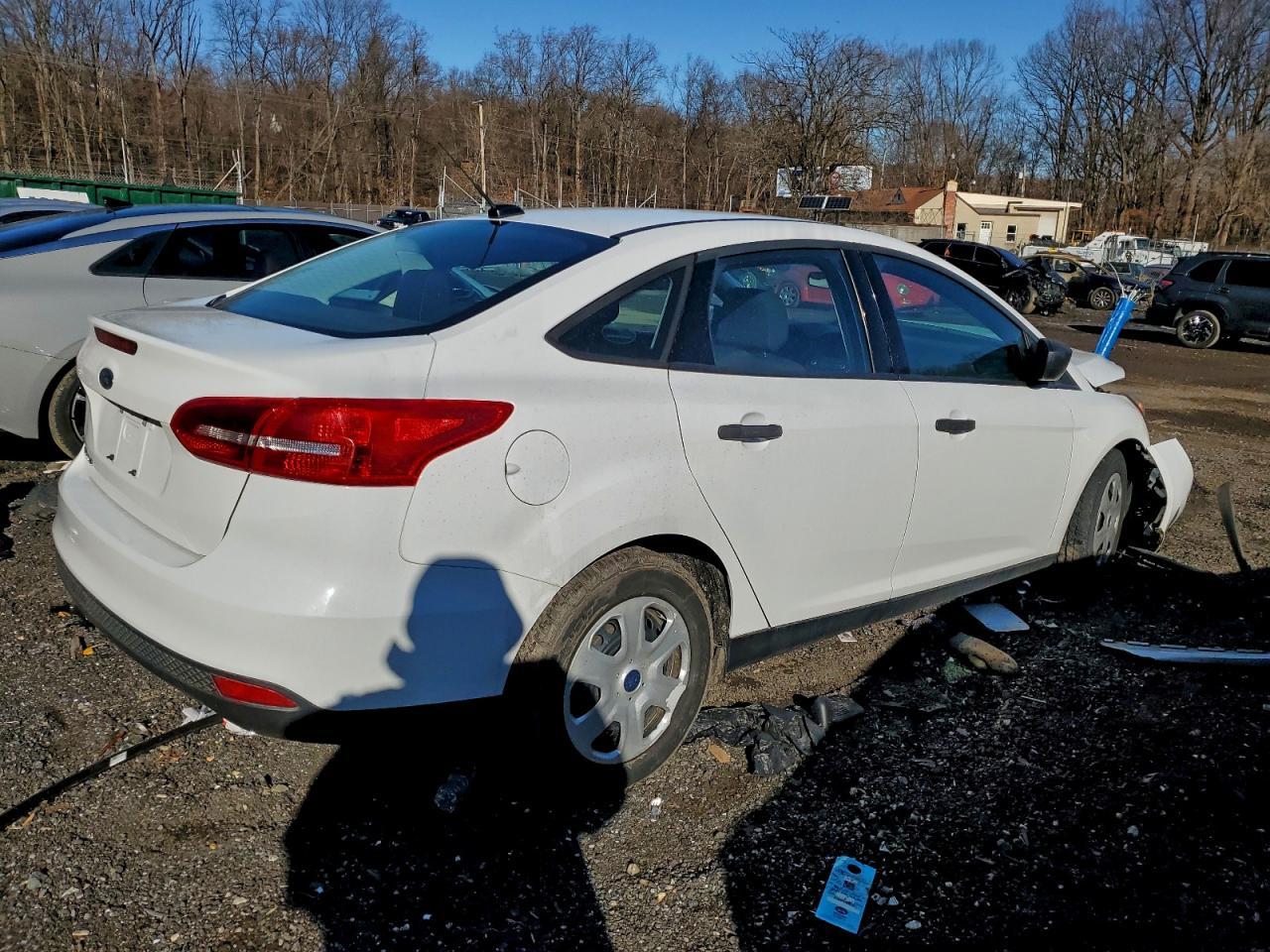 2017 Ford Focus S - Фото 3