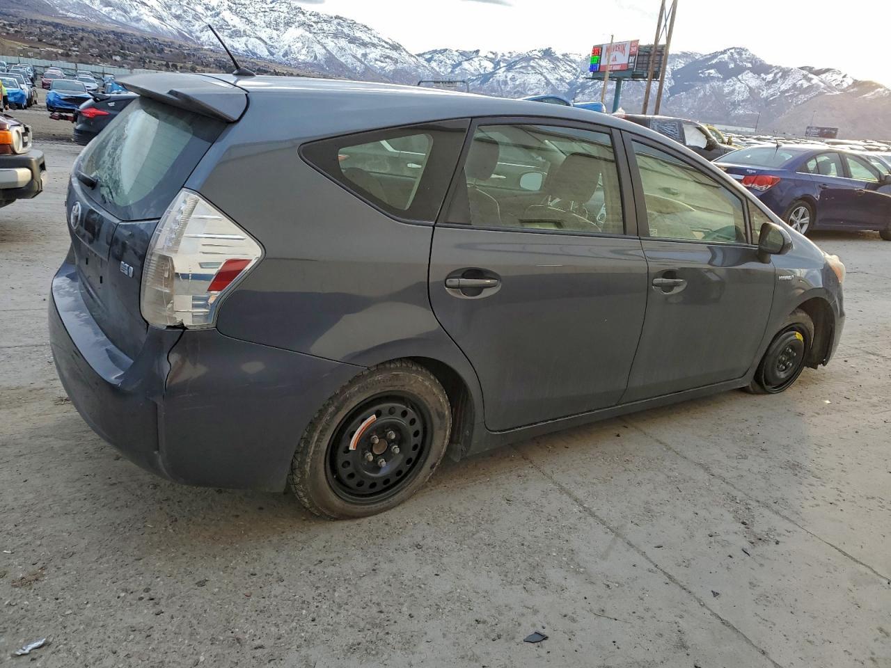 2012 Toyota Prius V - Image 3
