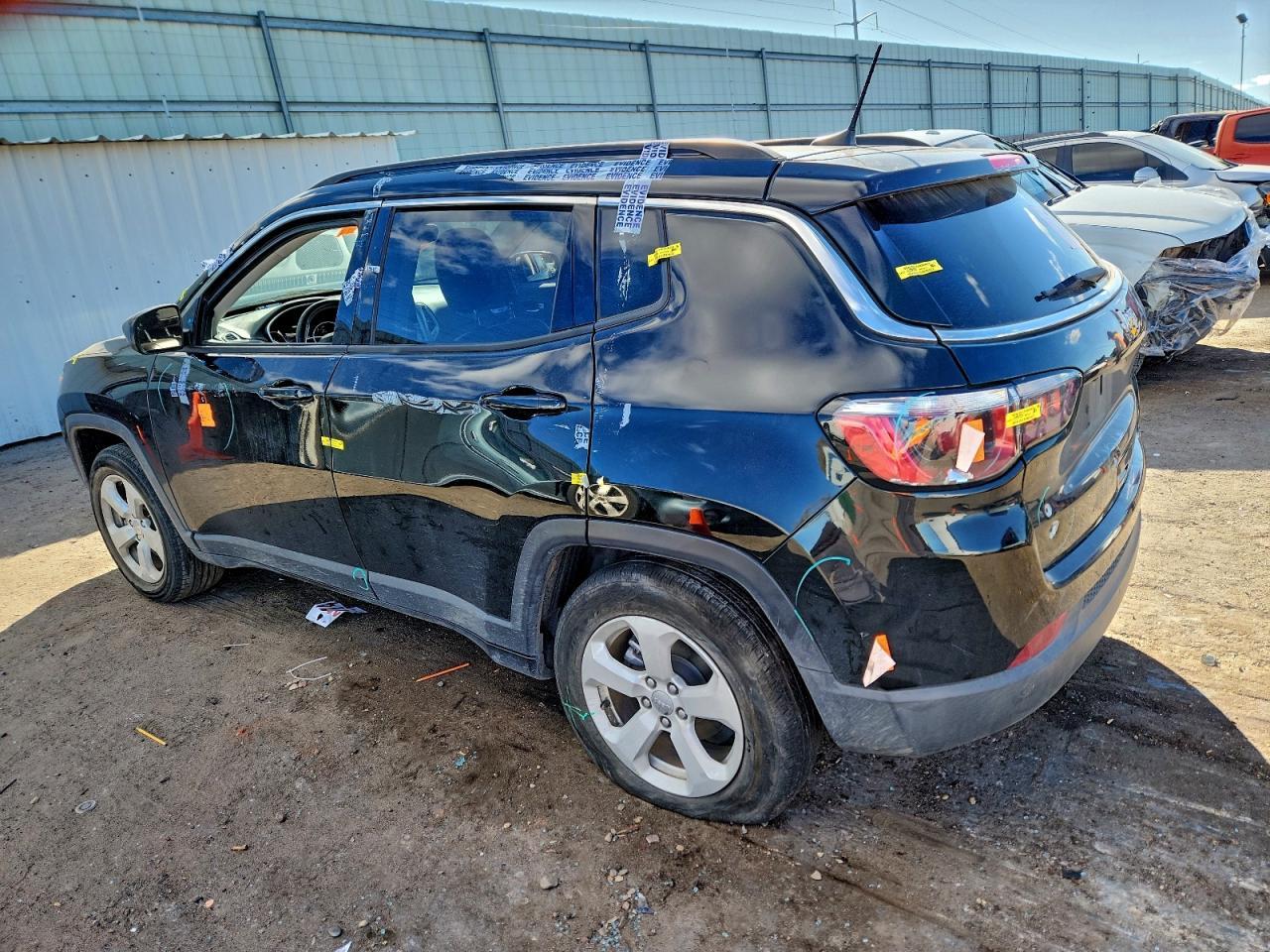 2018 Jeep Compass Latitude - Image 2