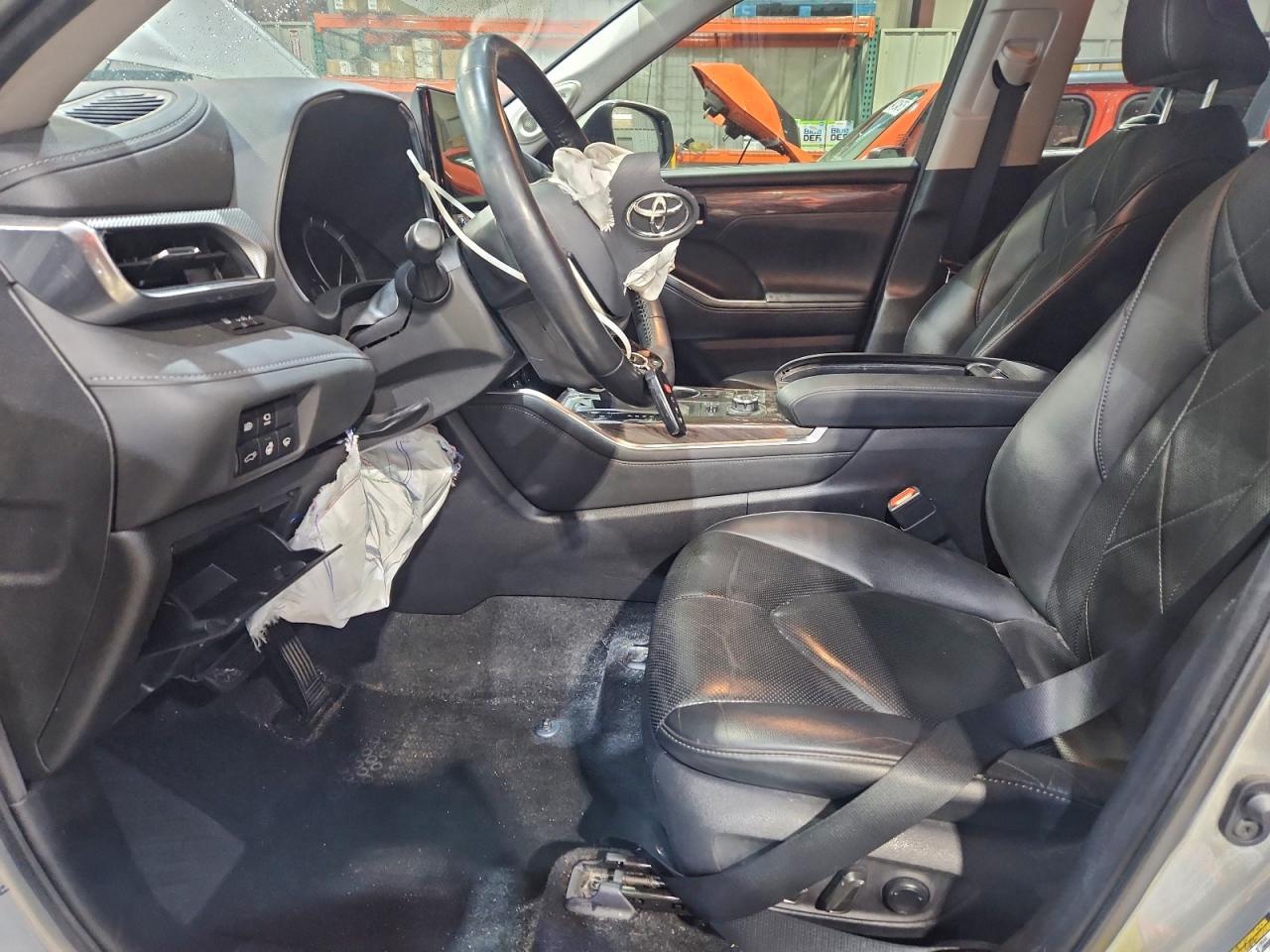 2020 Toyota Highlander Platinum - Фото 7