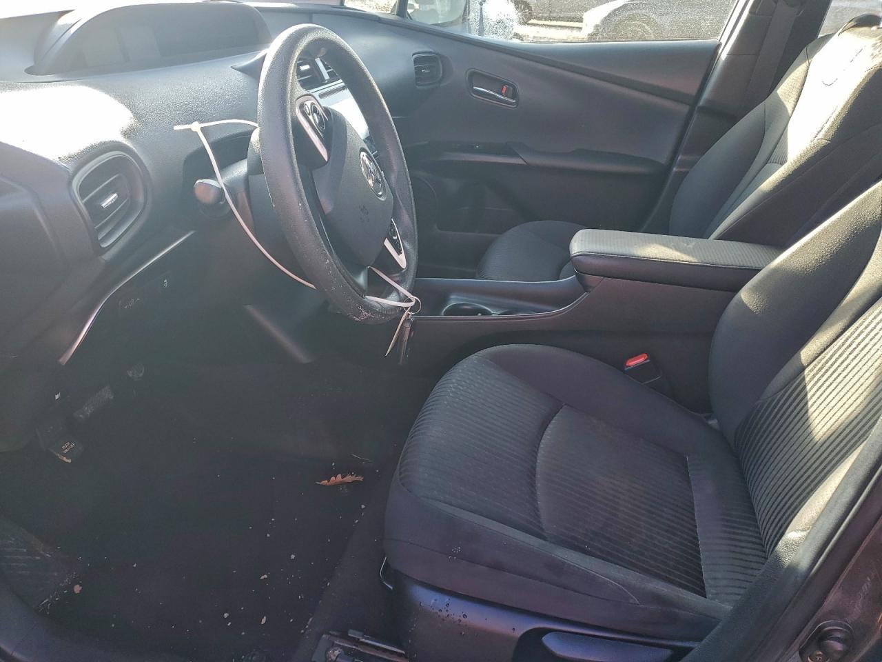 2016 Toyota Prius Two - Фото 7