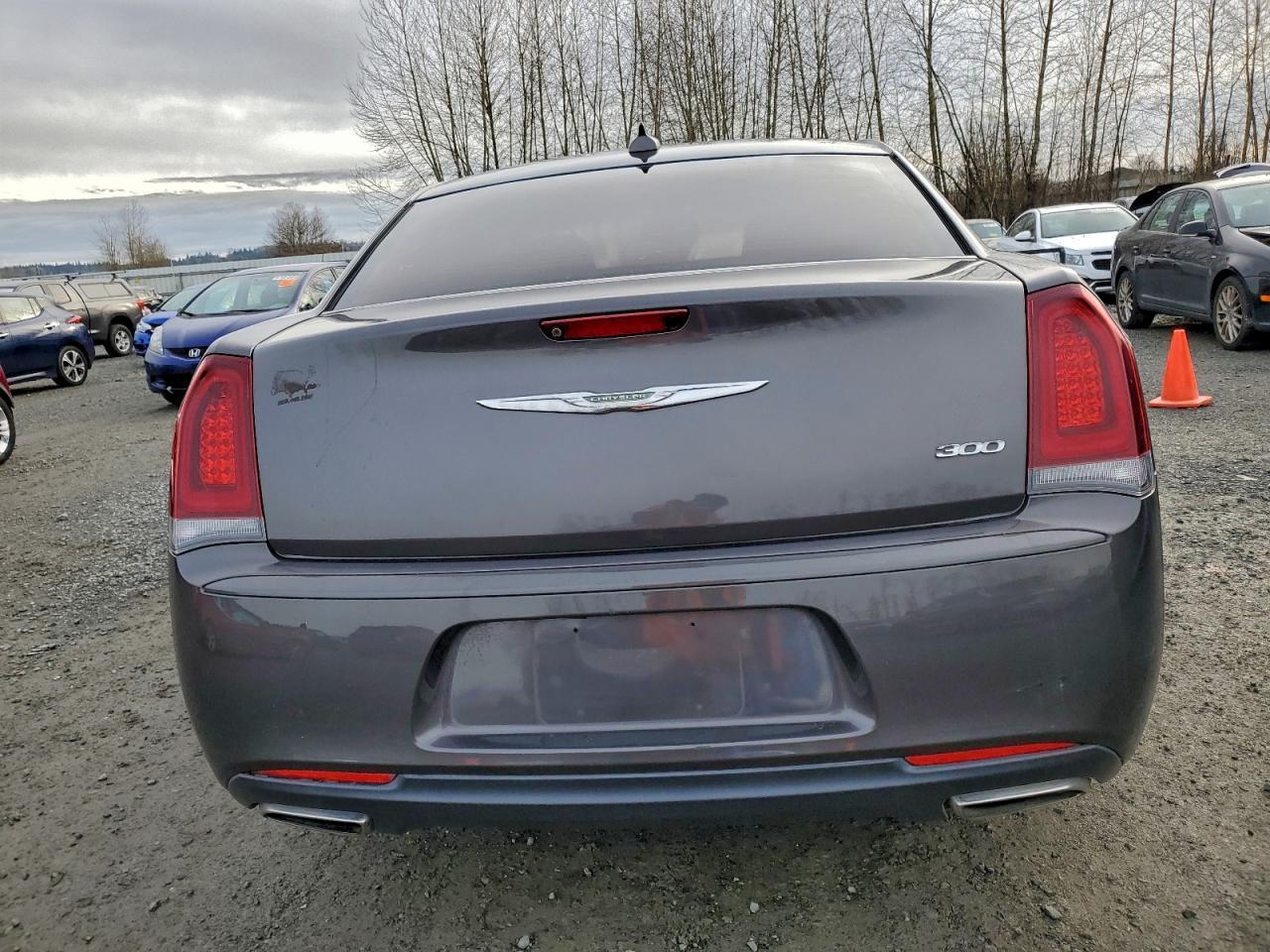 2019 Chrysler 300 Touring - Image 6