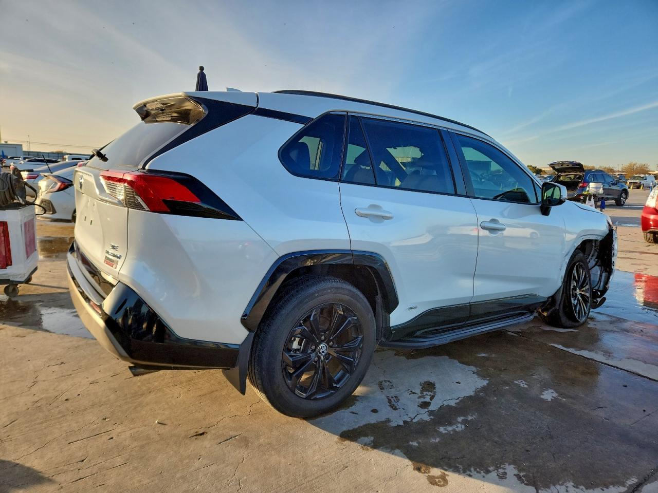 2024 Toyota Rav4 Se - Фото 3