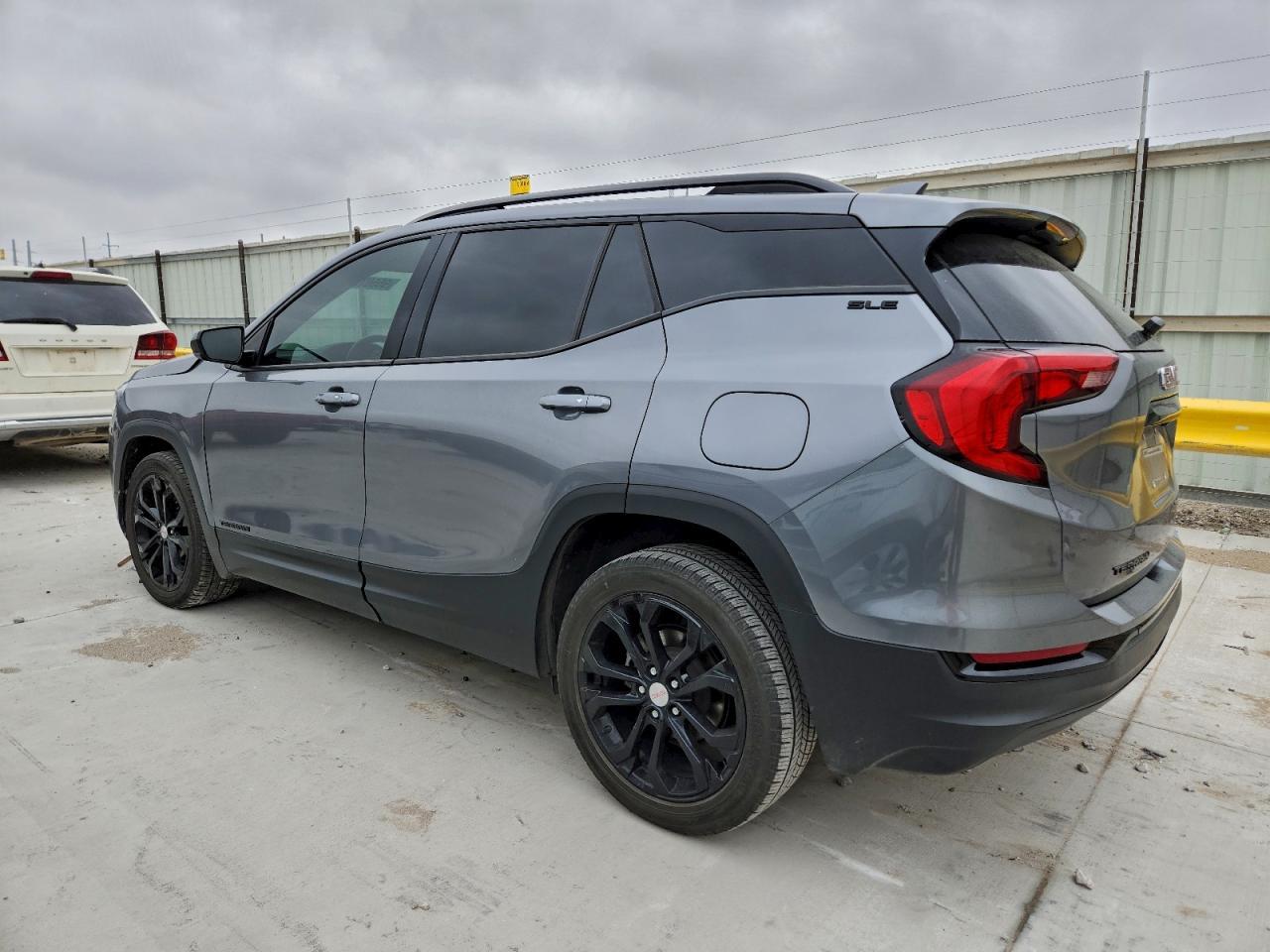 2019 GMC Terrain Sle - Image 2