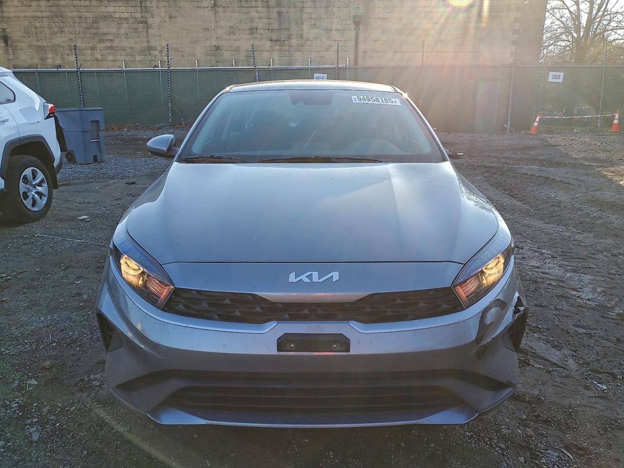 2023 Kia Forte Lxs - Image 5
