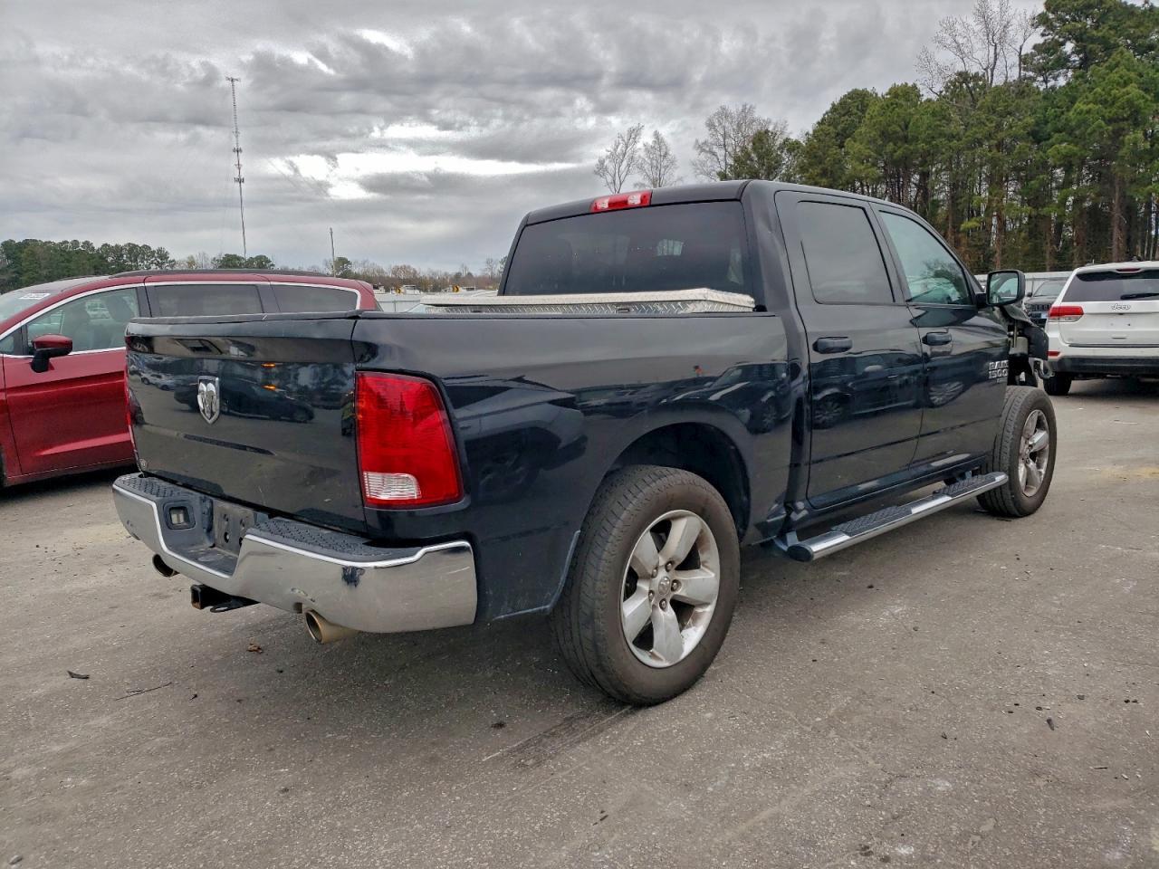 2021 Ram 1500 Classic Tradesman - Фото 3