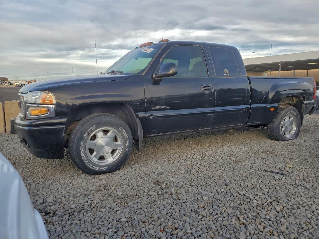 2003 GMC Sierra K1500 Denali