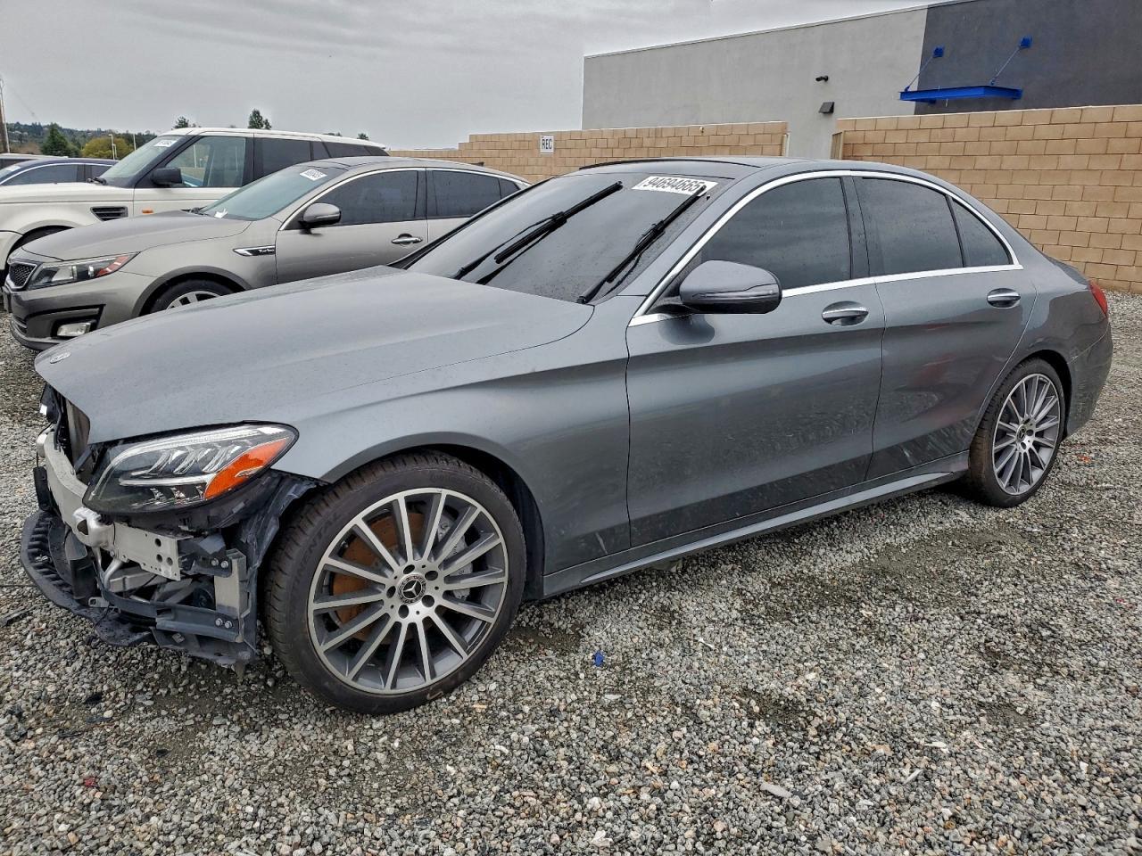 2019 Mercedes-Benz C 300