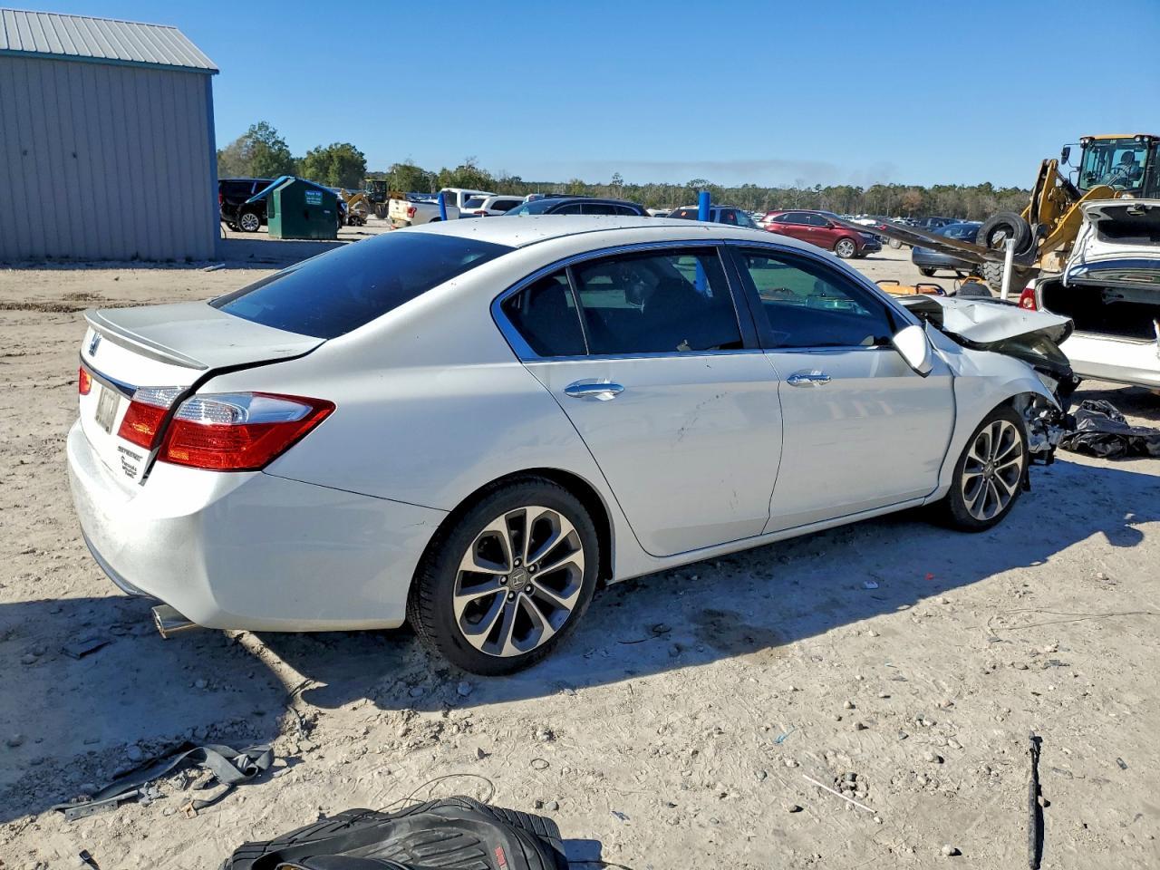 2015 Honda Accord Sport - Image 3
