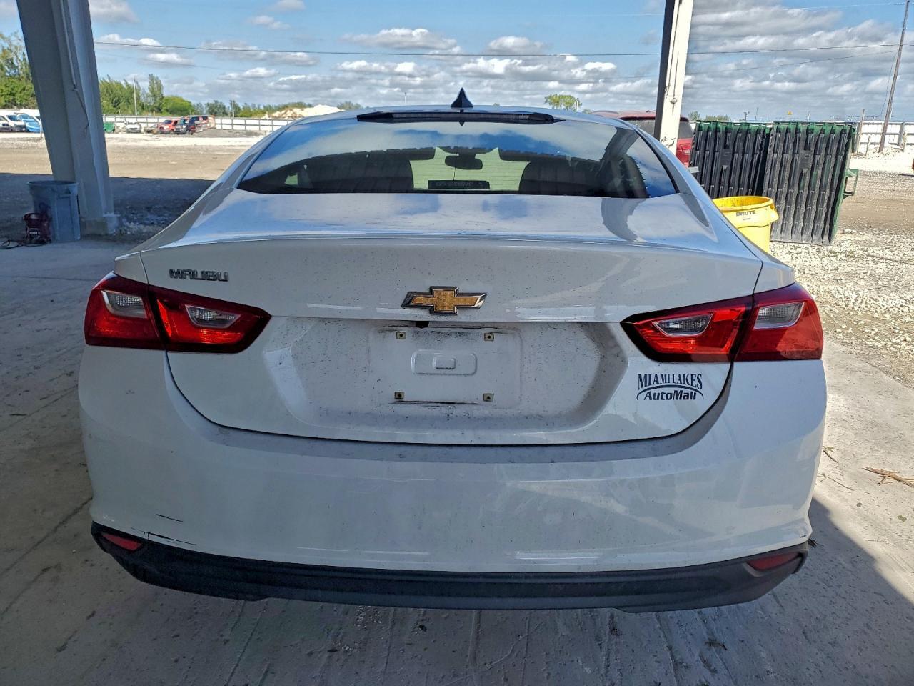 2018 Chevrolet Malibu Ls - Фото 6