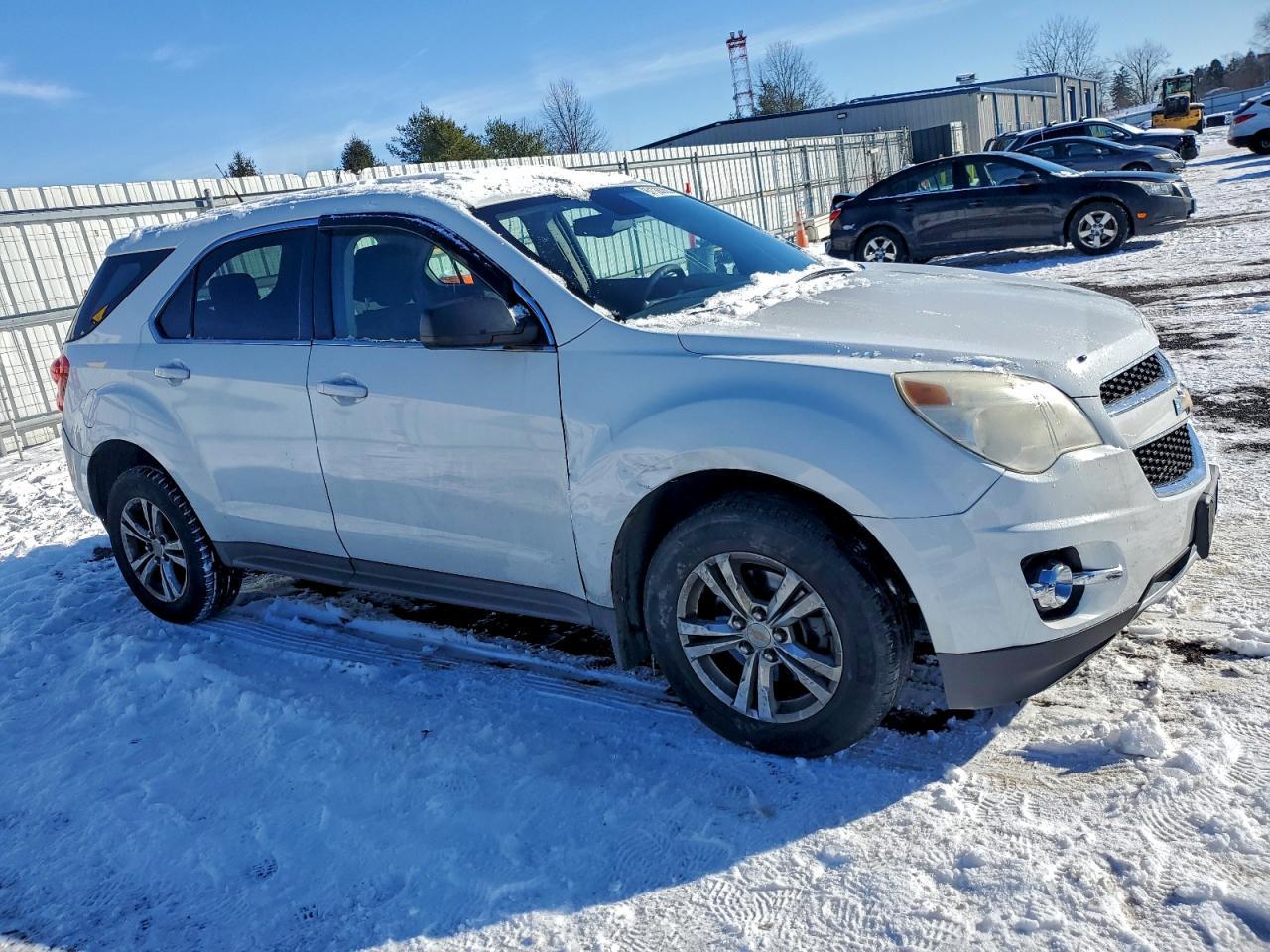 2013 Chevrolet Equinox Ls - Image 4