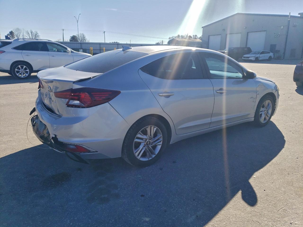 2019 Hyundai Elantra Sel - Фото 3