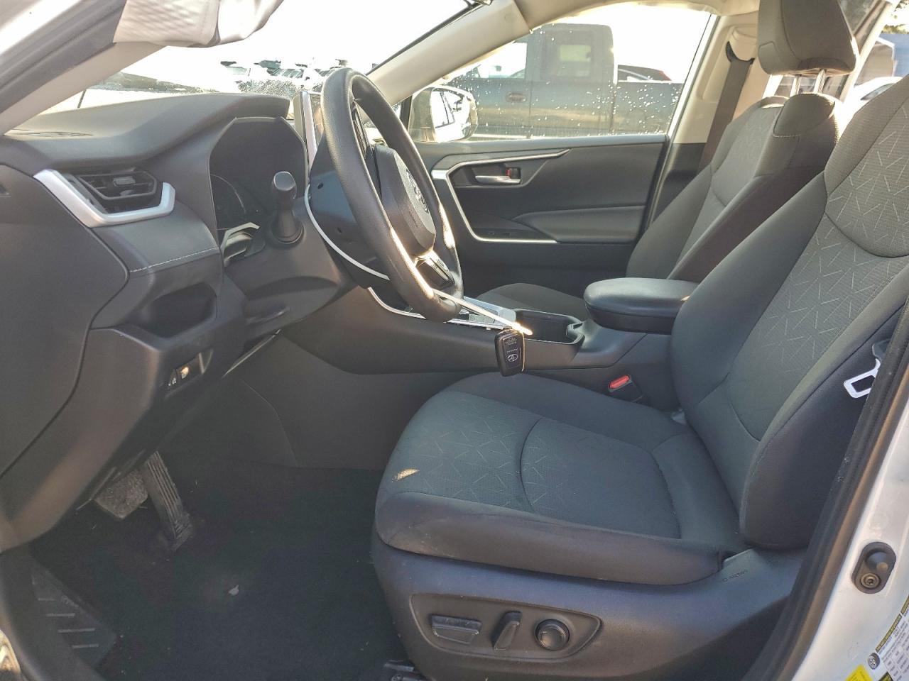 2024 Toyota Rav4 Xle - Image 7